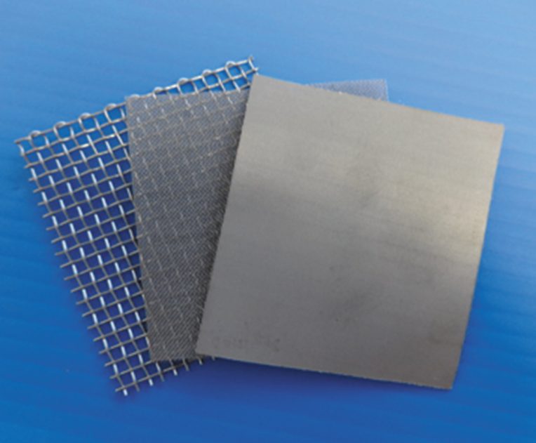 「金網のホツレ・脱落」による機械停止ゼロへ。生産効率向上と人件費削減を実現。